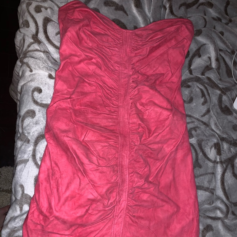 pink dress